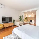 Elegant Studio With Balcony, Pool & Parking